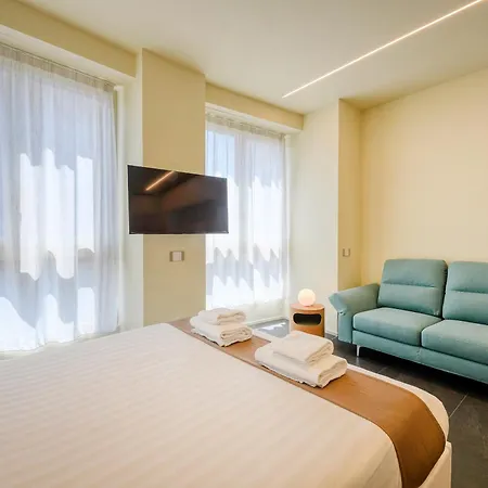 Apartment Royal Centro Turati *