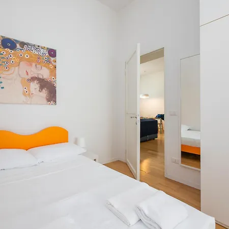 M2 Stylish Within Walking Distance Of The Navigli District Apartment *