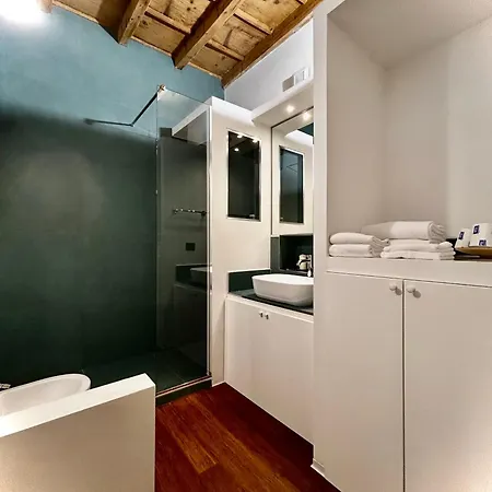 Ticinese Luxury Centro شقة