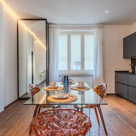 Easytopstay - Monte Napoleone Exclusive Living *