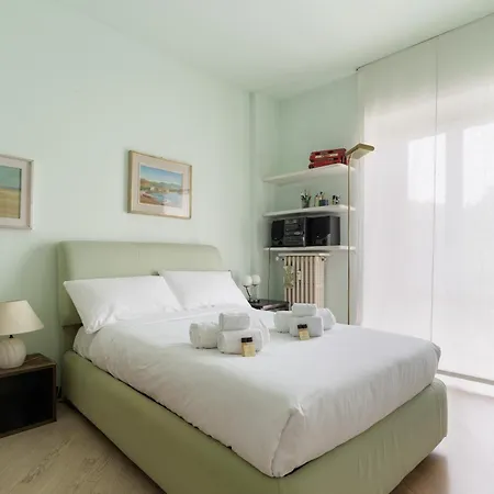 Apartment Moscova -turati Splendido Trilocale Mailand