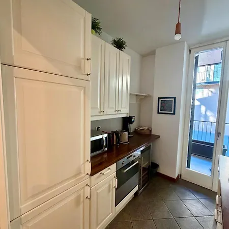 Splendido Trilocale Con Terrazzo In Zona Navigli Apartamento
