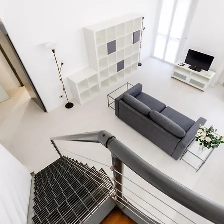 Apartment Bronzetti Mailand
