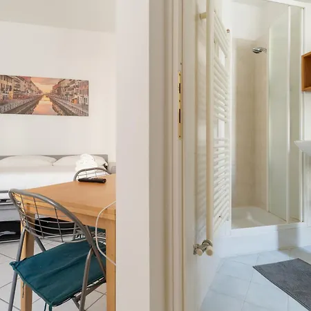 Guesthost - Comfy X2 In Navigli District Apartamento *