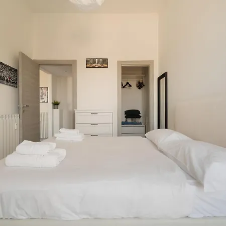 Guesthost - Terrace X4 Ghisolfa Apartamento