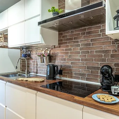Sansiro - Cozy & Modern With Comfort Апартаменты *