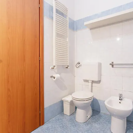 Guesthost - Cozy Pasteur Mm1 Milan