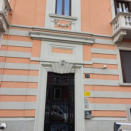 Apartamento Modern Duomo - Ac, Fast Wi-fi & Self Check In And Subway M1 And M2 In 5 Mins Milão