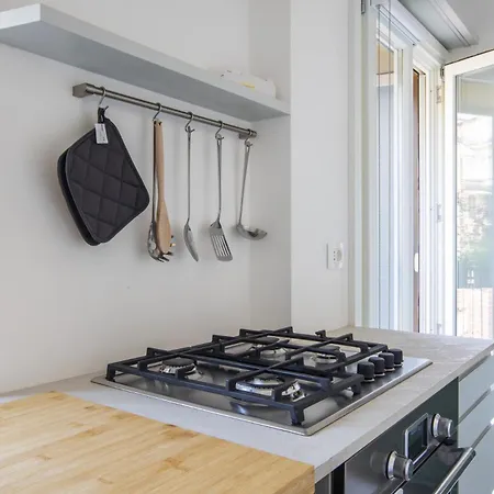 Bright Modern Flat In Centre Milán