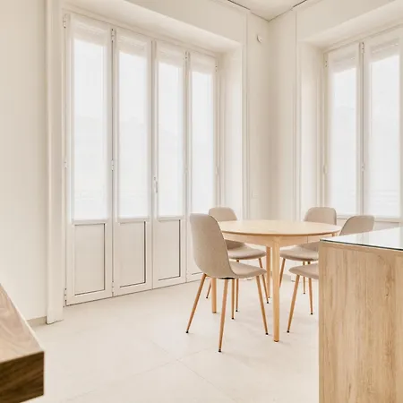 Hostmate - - Viale Corsica - 15 Min From Duomo Lejlighed *