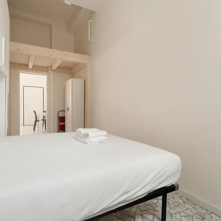 Guesthost - Cozy Flat Near & Grec0 Pirelli Stations * Milaan