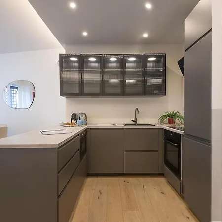 2br - Arco Della Pace - Center *