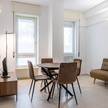 Bright Near Metro Tolstoj - Easy Centre And Linate Access *