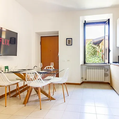 Jasmine House - Martini's Home, Апартаменты *