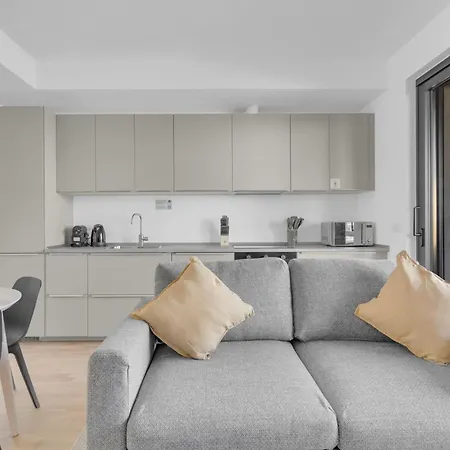 Feel Uptown Fiera With Terrace & Garage By Ndp Rent Apartment
