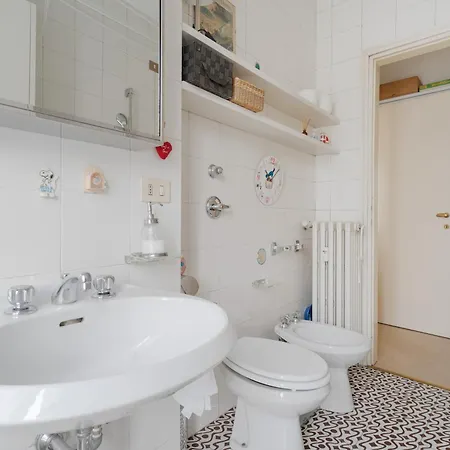 Apartment Moscova -turati Splendido Trilocale