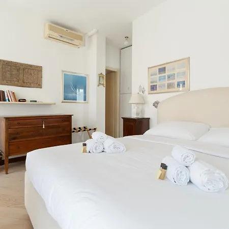 Apartment Moscova -turati Splendido Trilocale Mailand