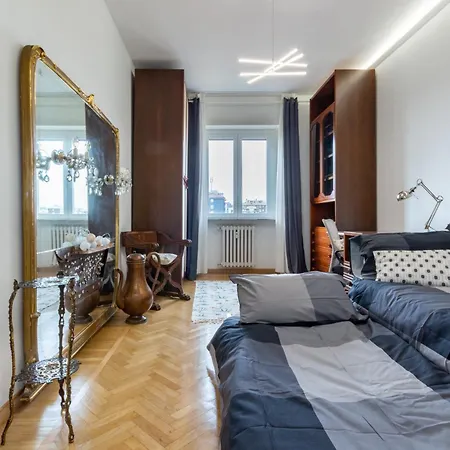 Enchanting Navigli Base Apartment *