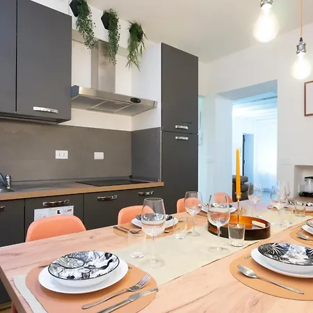 I-host Ornato - Spacious 2br For 10 Guests With 3 Bathrooms Appartement