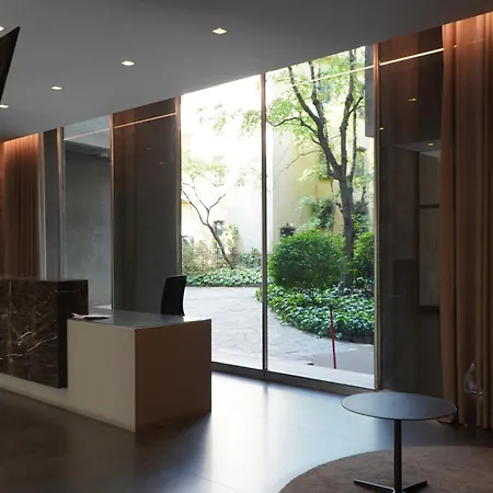Duomo Modern In Via Torino - Prime Location アパート ミラノ