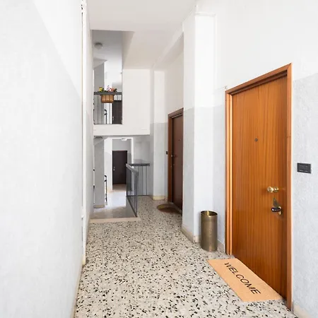 Splendido Trilocale In Zona Isola Milaan