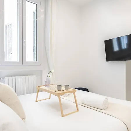 Easylife - - Gregorio 17 P3 - Porta Venezia *
