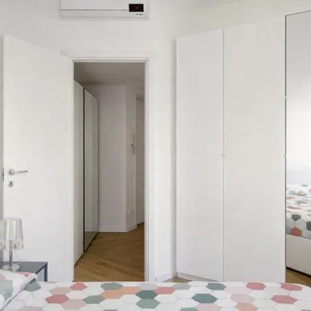 Апартаменты Stylish Flat In Washington Area Милан