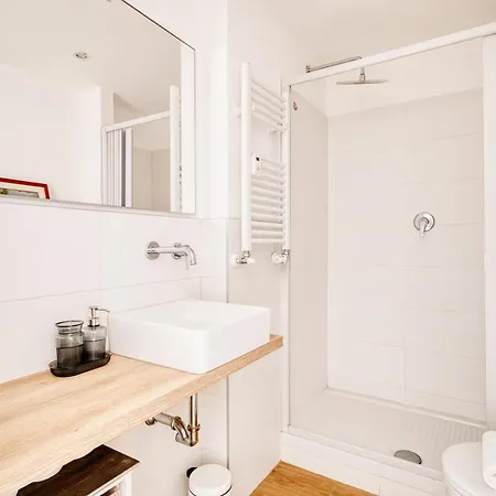 Top-floor Penthouse With Panoramic Terrace - 20 Minutes From San Siro & Duomo *