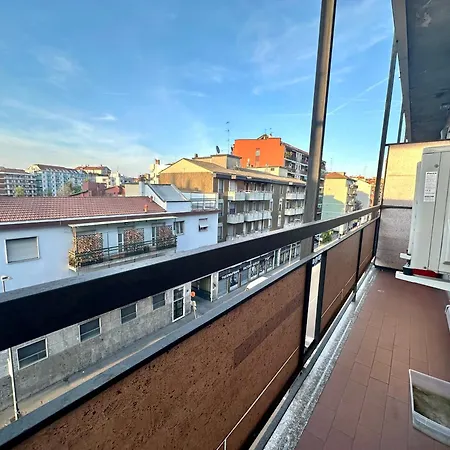 Chic Con Cucina Indipendente E Terrazzino * ميلان