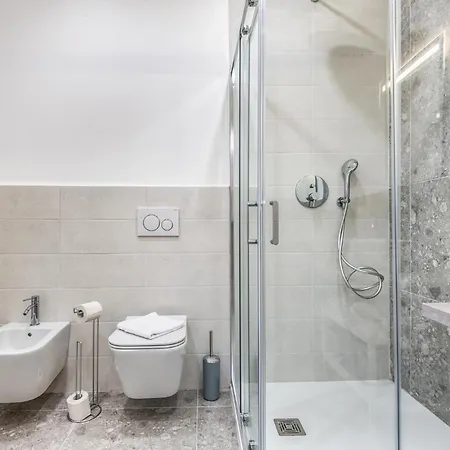 3 Bedroom Porta Venezia * ميلان