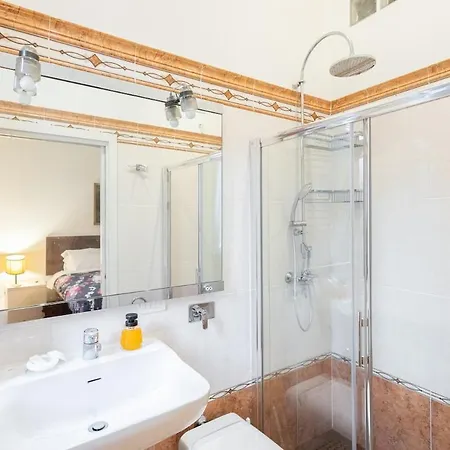 Apartamento Large Comfort Suite 6 Persons Close Downtown