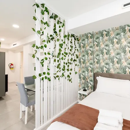 Urban Garden Loft Apartment