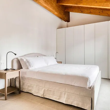 Appartamento Luxury 5br Retreat Near Navigli Milano