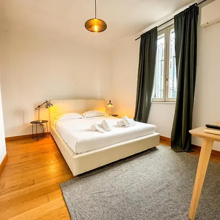 Apartment Brera Elegant 5th Floor Flat With Balcony *