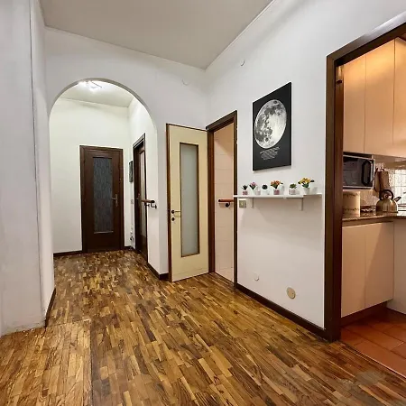 La Fenice 10 Minutes From The Station Design Week Апартаменты Милан