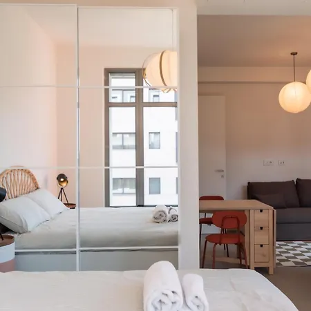 Apartment Vasari Home, Stile E Comfort, Nuova Costruzione 2025, Nel Cuore Del Centro Di Milano, Con Metropolitana Porta Romana *