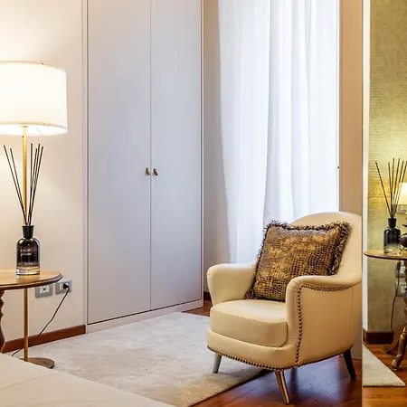 Lejlighed Luxury, Modern & Charming Near Station Milano