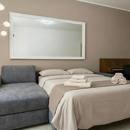Spacious Modern Ac Close To Metro *