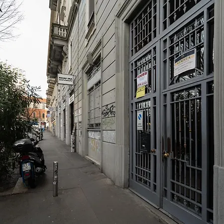 Guesthost - Cozy X2 Porta Romana * Milano
