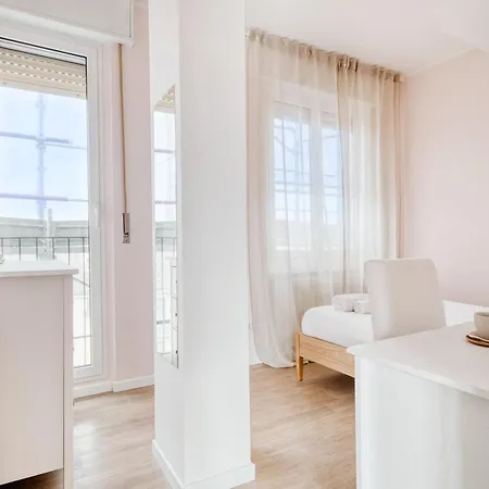 Апартаменты Top-floor Penthouse With Panoramic Terrace - 20 Minutes From San Siro & Duomo Милан
