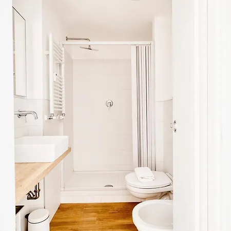 Top-floor Penthouse With Panoramic Terrace - 20 Minutes From San Siro & Duomo