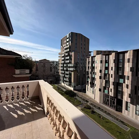 Gae Aulenti Exclusive Suite, 3 Bedrooms, 3 Bathrooms 130 Sqm *
