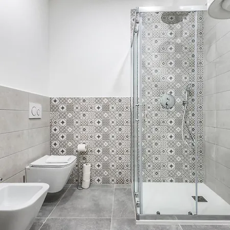 3 Bedroom Porta Venezia Daire