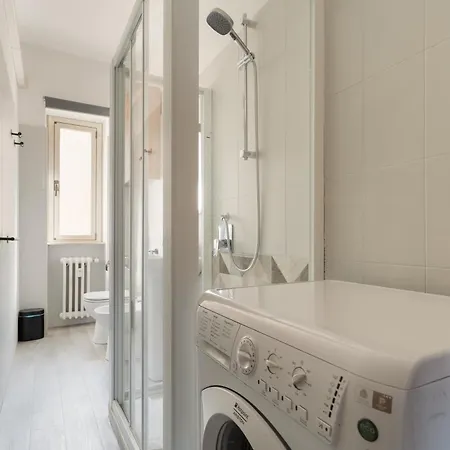 Guesthost - Comfy Balcony Navigli Apartamento Milán