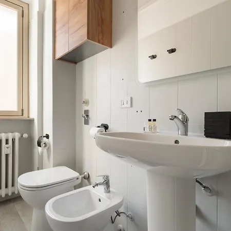 Apartamento Guesthost - Comfy Balcony Navigli Milán