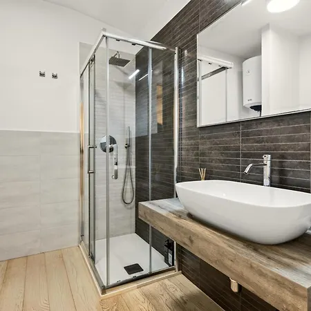Urban House - Comfort Navigli Apartman