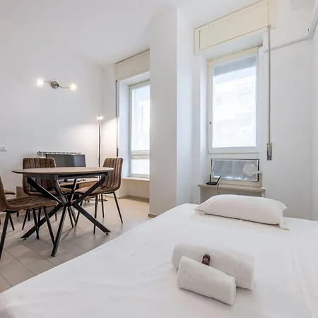 Bright Near Metro Tolstoj - Easy Centre And Linate Access *