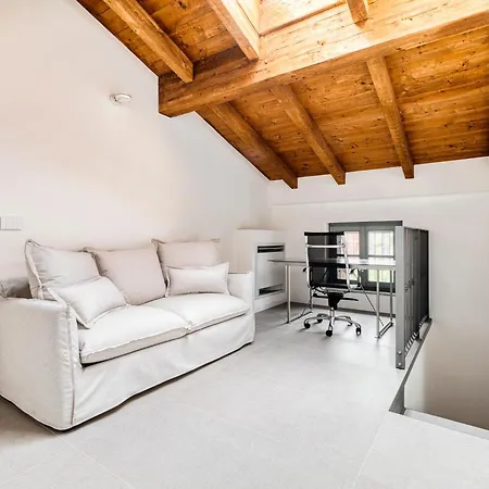 Luxury 5br Retreat Near Navigli