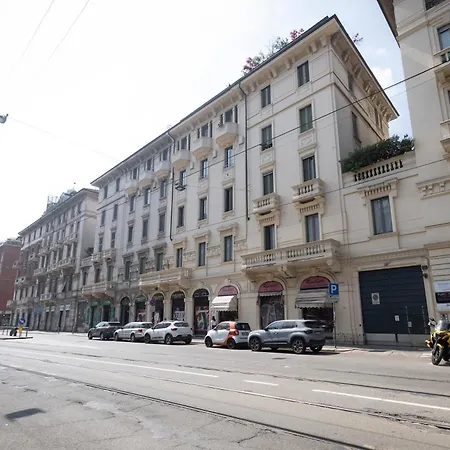 Appartement Splendido Trilocale In Zona Isola Milaan