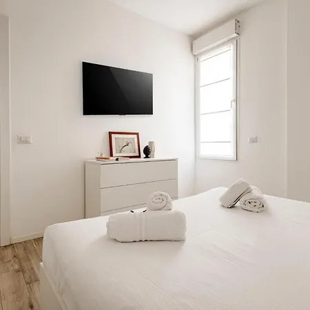 Apartamento Spacious Modern Family Apartment Near Metro
